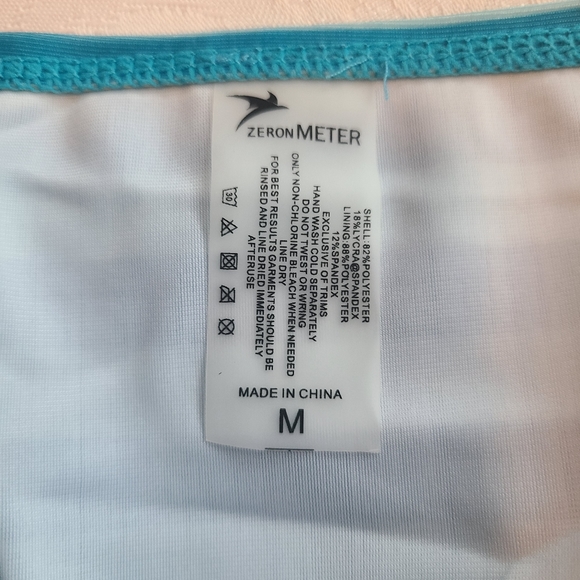 Zeron Meter tankini swimsuit size medium - Picture 3 of 4